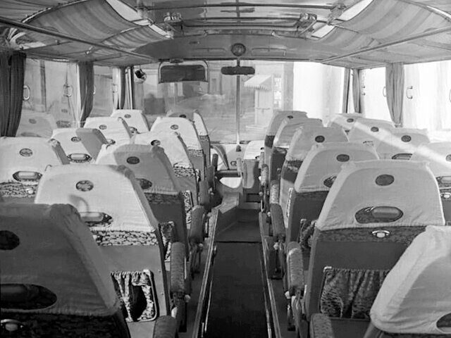 Гардероб, санузел и буфет: самые комфортабельные автобусы СССР