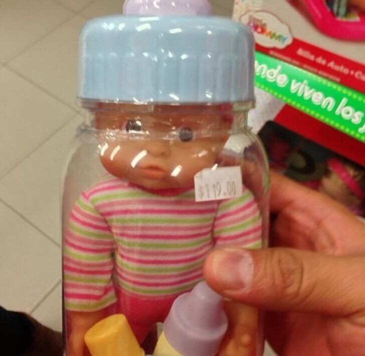 119 долларов за это? И почему ребенок в бутылке? 
