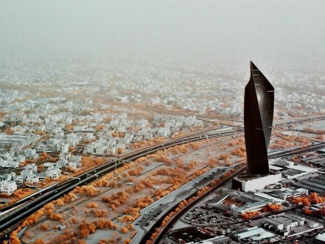 15. "Зло с изгибом" (небоскрёб Al Tijaria в Кувейте)