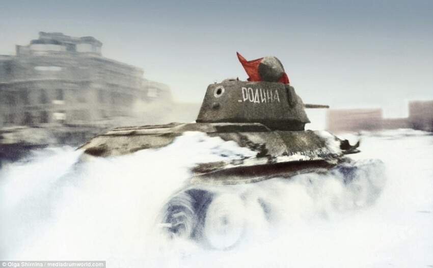 Танк Т‑34 с надписью «Родина» на площади Павших борцов в Сталинграде.