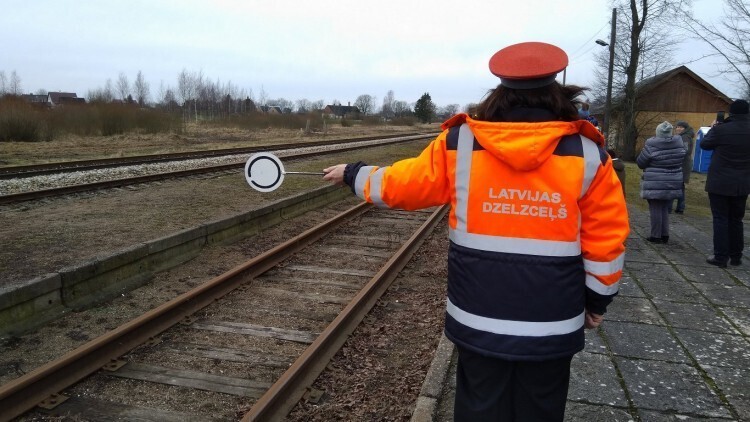 Запах свободы: Латвийская железная дорога массово увольняет работников