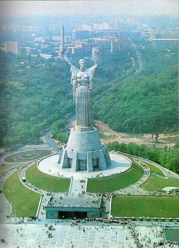 Монумент Родина-Мать, Киев 1987, год