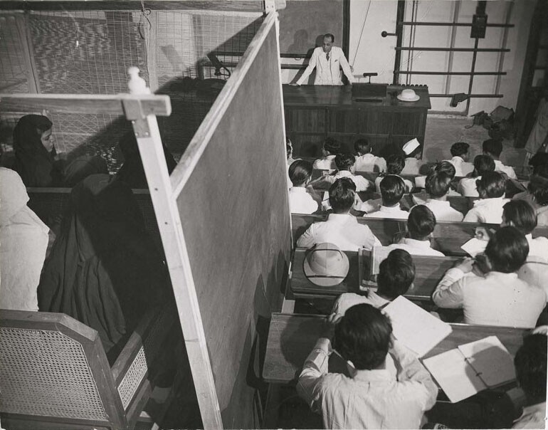 Класс зоологии в мусульманском университете Алигарха, Британская Индия, 1946 год