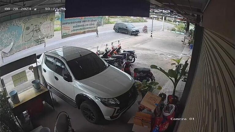 Головокружительная «парковка» по-тайски