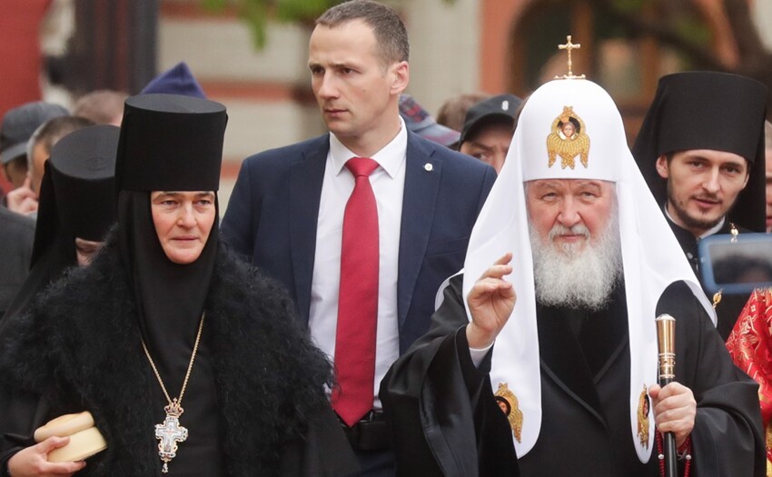 «Пора покаяться»: священник призвал патриарха Кирилла раскрыть свои доходы