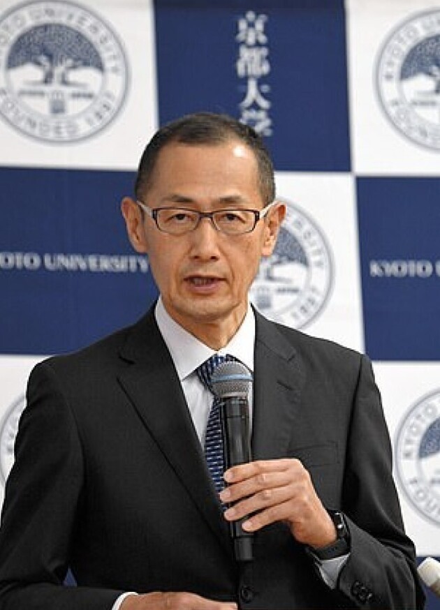 Японский доктор Синъя Яманака - один из приглашенных специалистов
