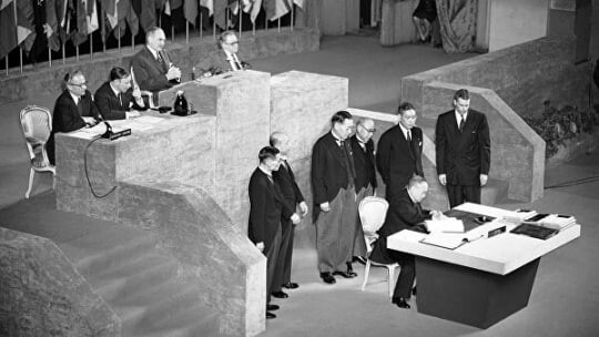 8 сентября 1951 года в Сан-Франциско был подписан мирный договор между странами антигитлеровской коалиции и Японией