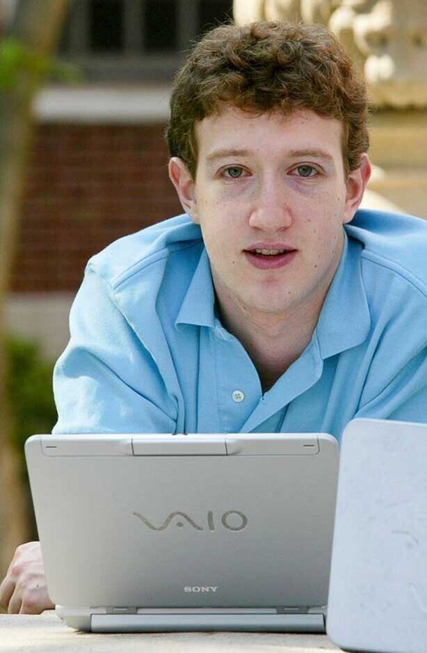 Молодой Марк Цукерберг, 2004 год