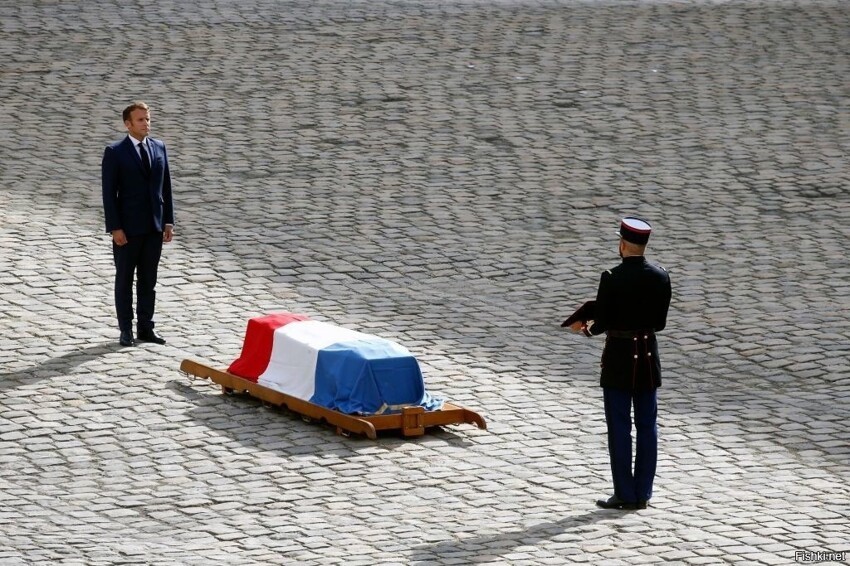 Франция прощается с Бельмондо