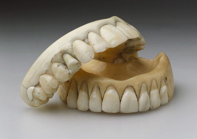 9. Изготовление протезов из зубов бегемота