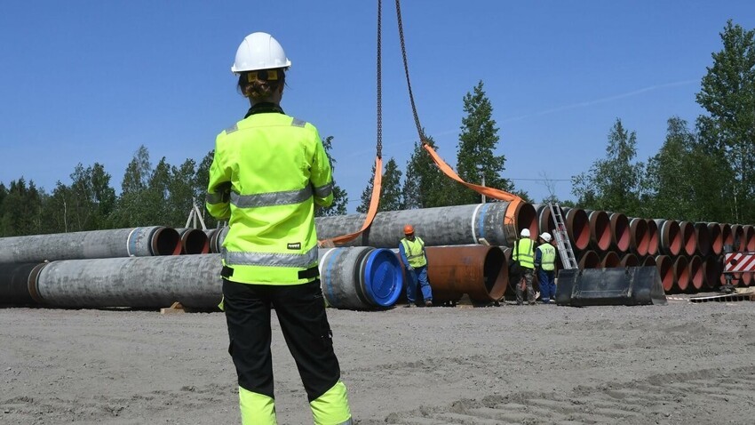 Украина первая в Европе начала покупать русский газ за 1000$. Перемога