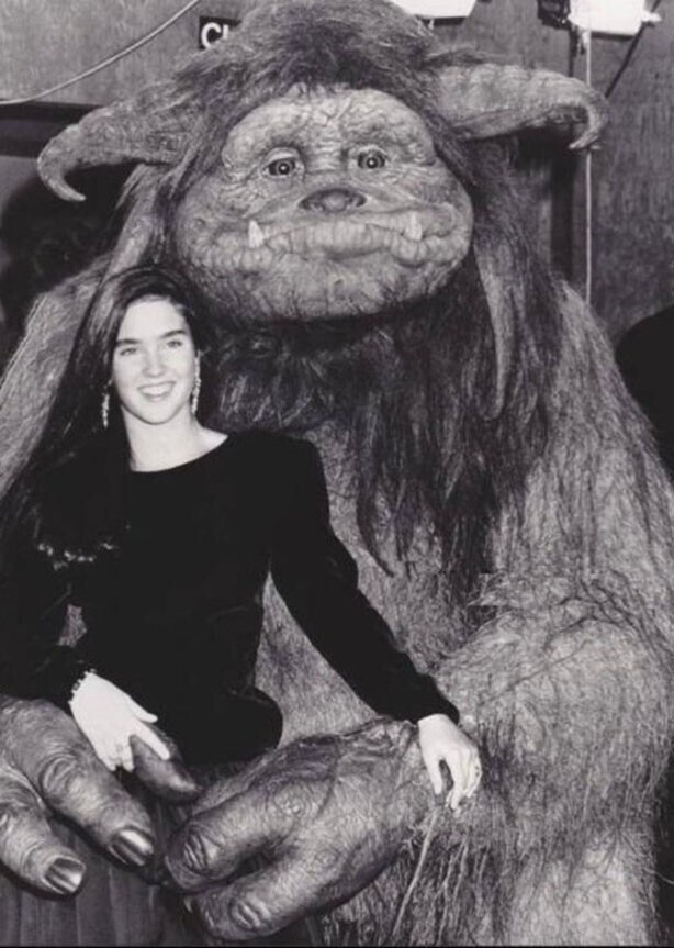 Дженнифер Коннелли и Людо на съемках фильма «Лабиринт», 1986 год