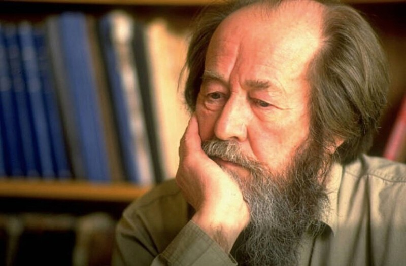 18 сентября 1990 года. Солженицын публикует манифест "Как нам обустроить Россию?"