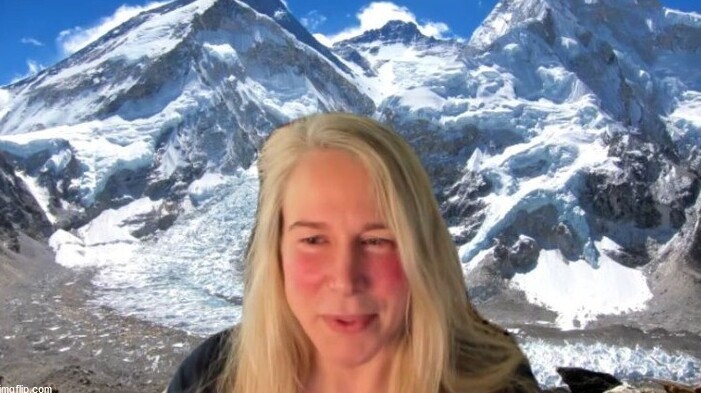 16. Ванесса О'Брайен (родилась в 1964 году) - первая женщина, которая покорила и самую высокую, и самую глубокую точки на планете - Эверест и Марианскую впадину. За свои достижения она попала в Книгу рекордов Гиннесса