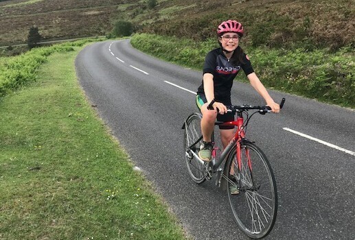 Девочка проедет на велосипеде сотни км ради спасения планеты