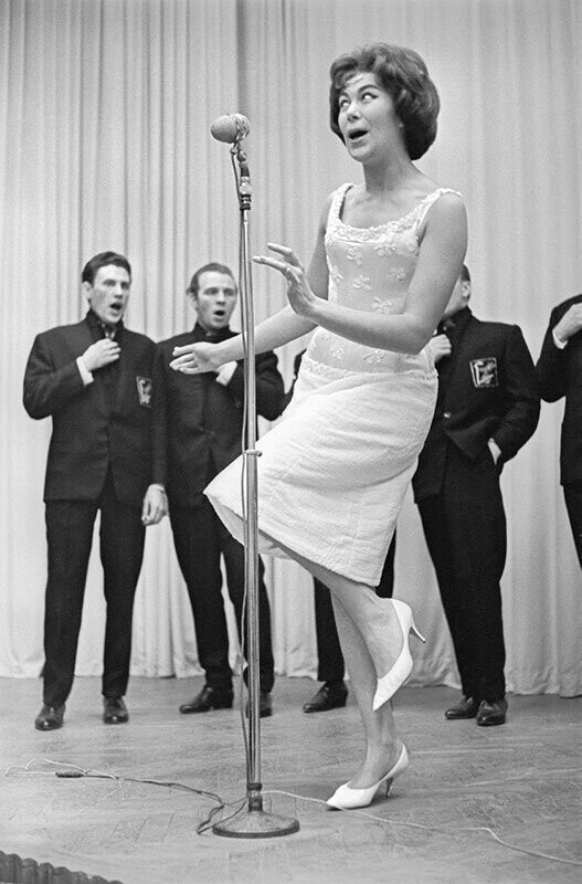 Певица Эдита Пьеха. 1965 год, г. Москва