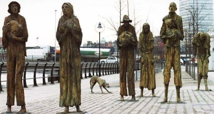 4. "Эмигранты. Голод". Памятник в Дублине, посвященный одной из самых страшных страниц в истории Ирландии - голоду 1845-1849 годов