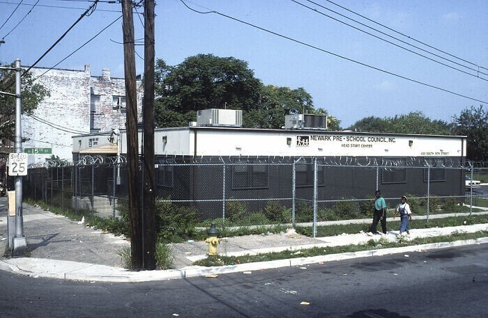 25. Дошкольное учреждение в Ньюарке, штат Нью-Джерси, 1994 г.
