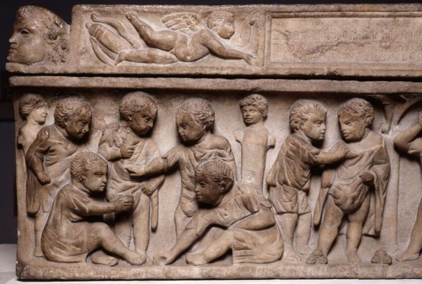 Почему древние римляне продавали и выбрасывали своих детей?