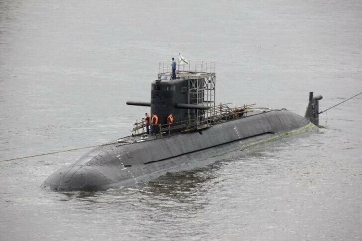 Головная субмарина проекта 677 «Лада» вошла в состав российского Военно-морского флота