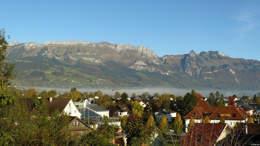 Schweiz, городок Букс, сосед Лихтенштайна