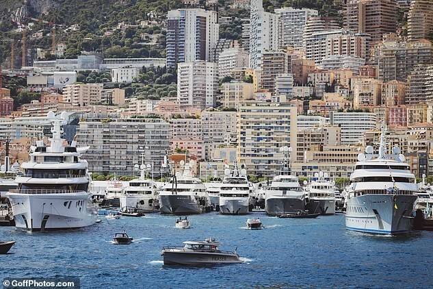 В Монако проходит крупнейшая и самая престижная выставка яхт в мире