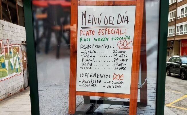 В Испании вывесили рекламу против проституции с «русскими девственницами» 