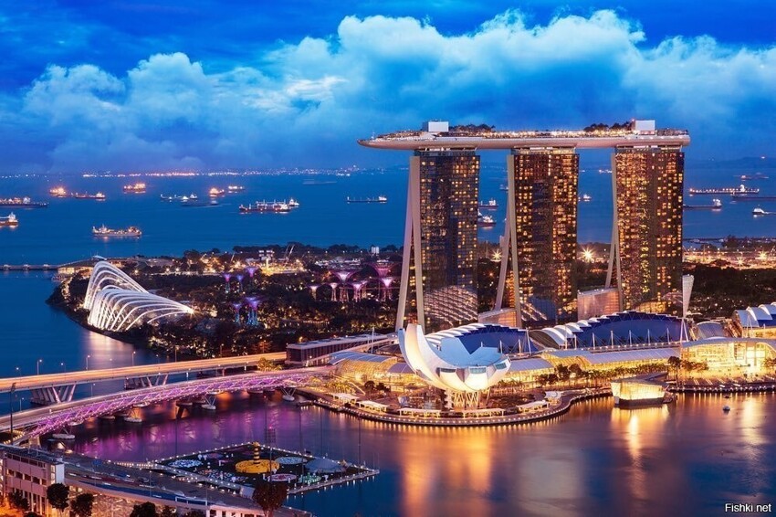 В Сингапуре поразило огромное количество кораблей на рейде