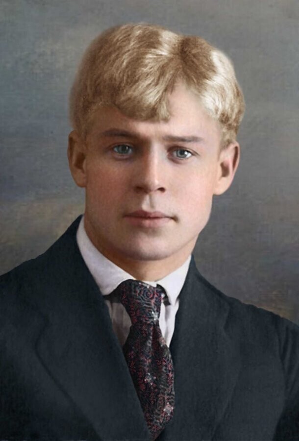 3 октября 1895 года родился русский поэт, тонкий лирик, мастер глубоко психологизированного пейзажа, знаток народного языка и народной души, Сергей Есенин