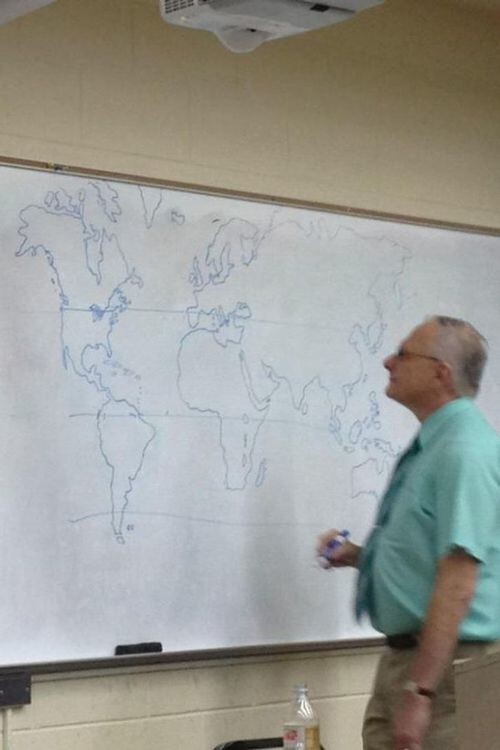 Учитель географии, которому не нужны атласы и карты, он их сам рисует