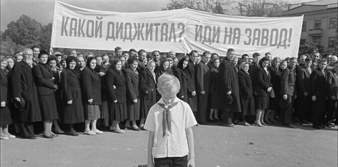 Американский эксперт призвал остановить разрушительное влияние соцсетей на молодежь  