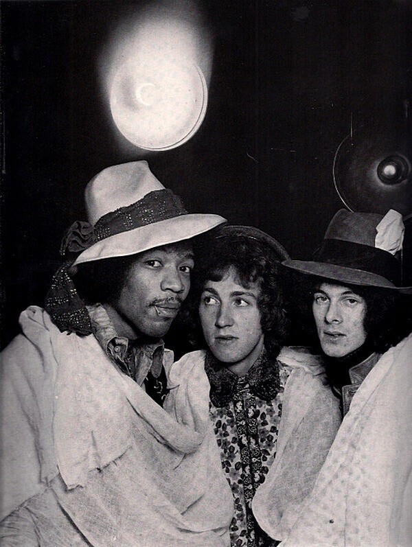 THE JIMI HENDRIX EXPERIENCE