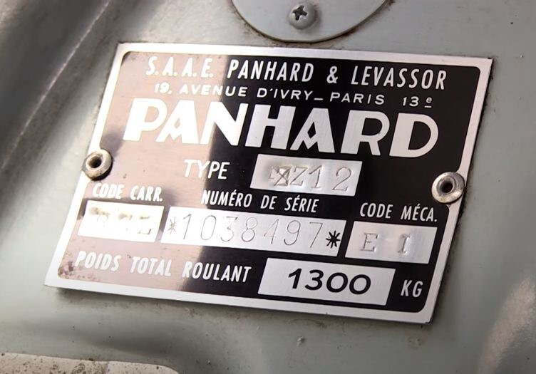 Panhard Dyna Z — автомобиль, сияющий улыбкой
