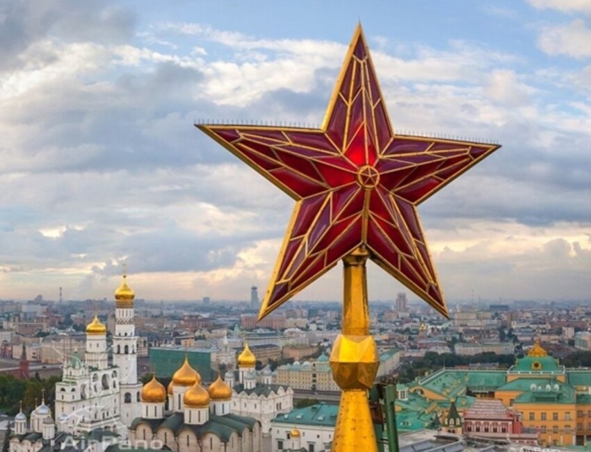 Из чего сделаны рубиновые кремлевские звезды