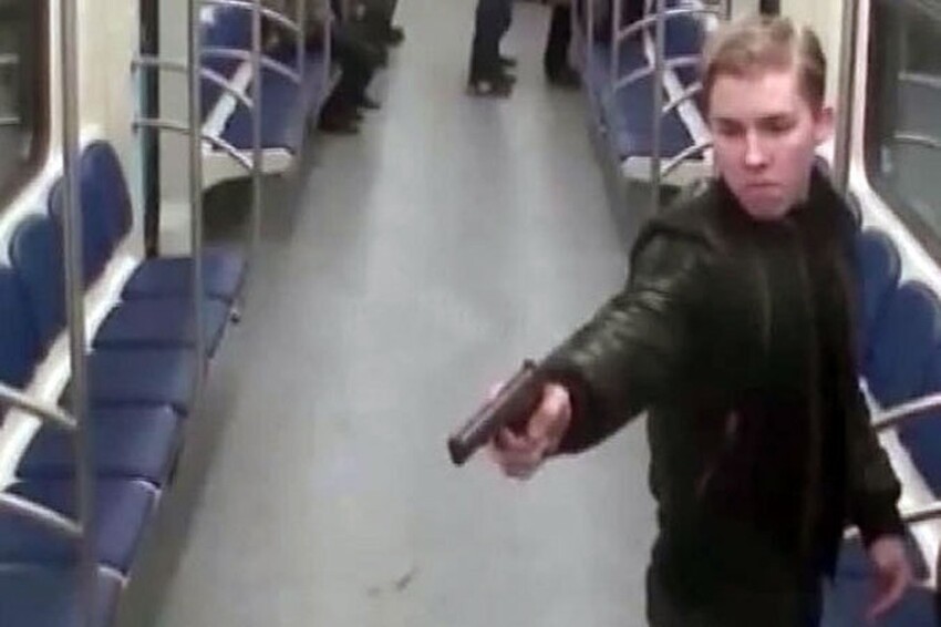 СК счел избиение человека дагестанцами в метро Москвы покушением на убийство