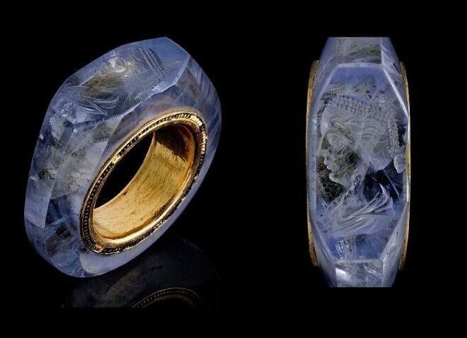 Замечательное кольцо с сапфиром 2000-летней давности, предположительно принадлежавшее римскому императору Калигуле