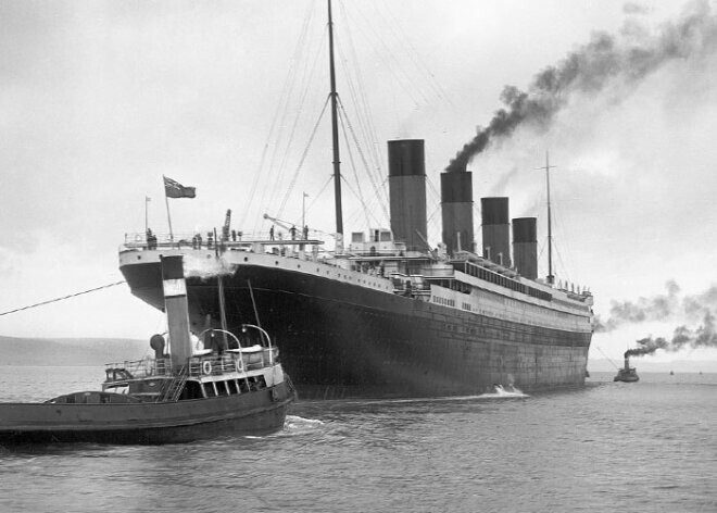 В 1912 году самые дорогие билеты первого класса на Титаник стоили 4350 долларов (или 870 фунтов стерлингов). Сегодня это более 100 000 долларов