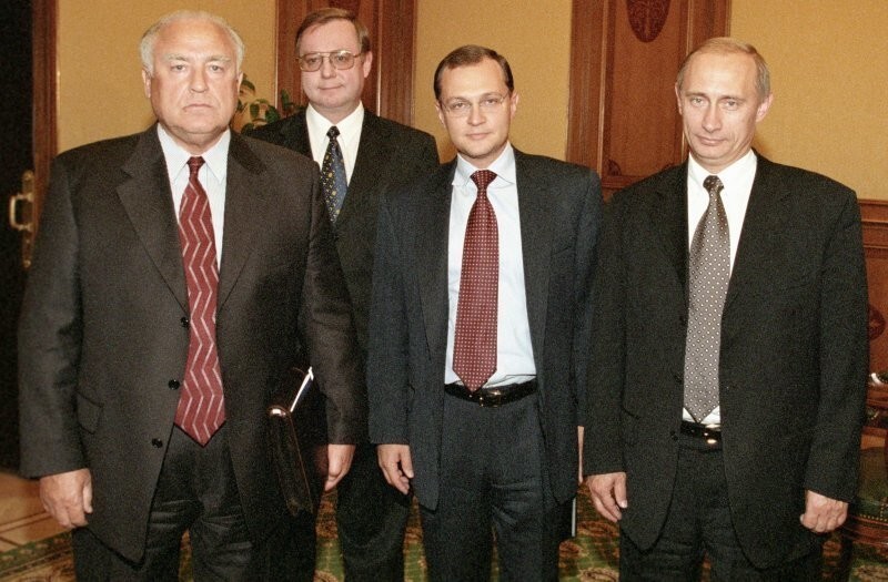 Зачем нам лица? Тюрьма артистов Путина