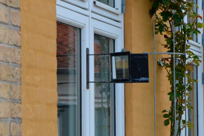 Зачем шведам нужны зеркала за окнами?