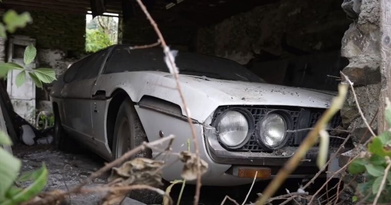 Редкий Lamborghini Espada нашли в британской сельской местности после 30 лет забвения