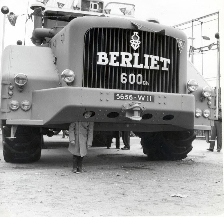 Berliet T100 — грузовик-гигант из Франции