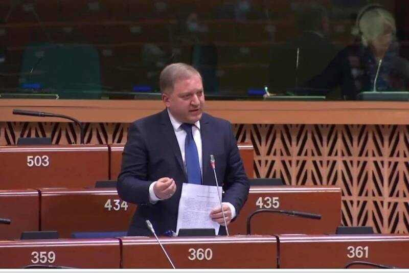 Прав, пся крев....