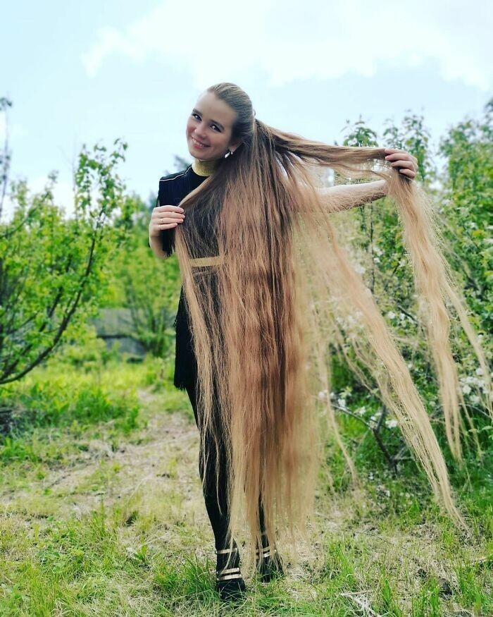 Русская Рапунцель: сибирячка отращивает волосы уже 23 года