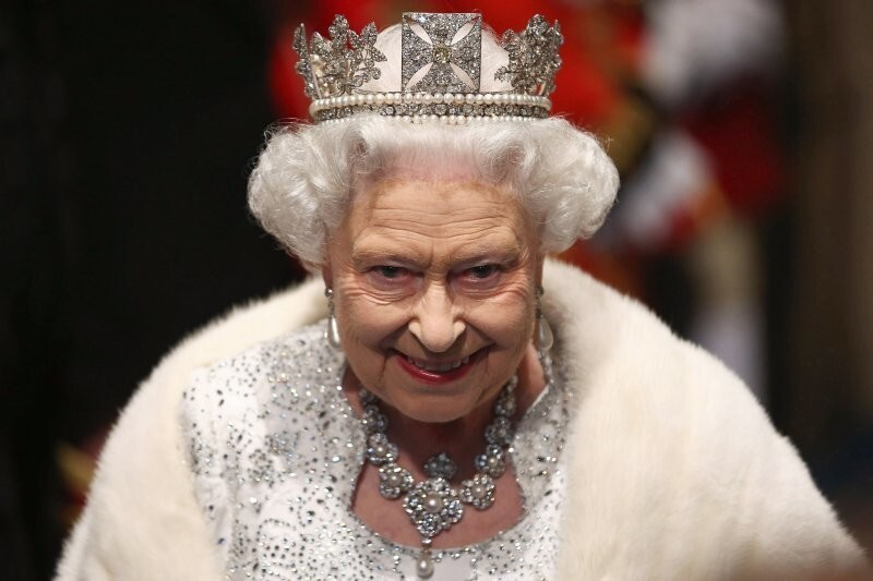 Конституционная монархия? Елизавета II нашла способ дать нагоняй европейским политикам