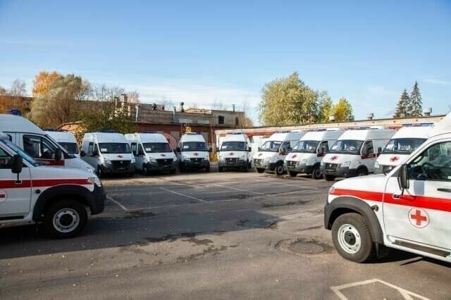 Районы Новгородской области получили новые автомобили скорой помощи