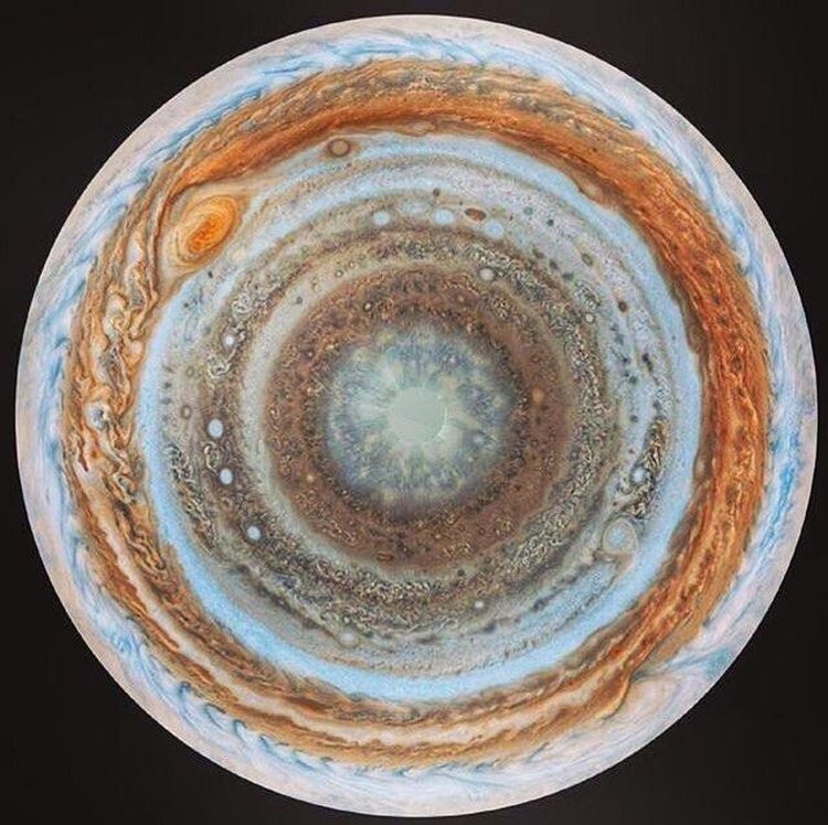 Так выглядит Юпитер с южного полюса