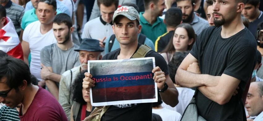 Не оккупант, а спаситель, или Как русские туристы подпитывают экономику Грузии