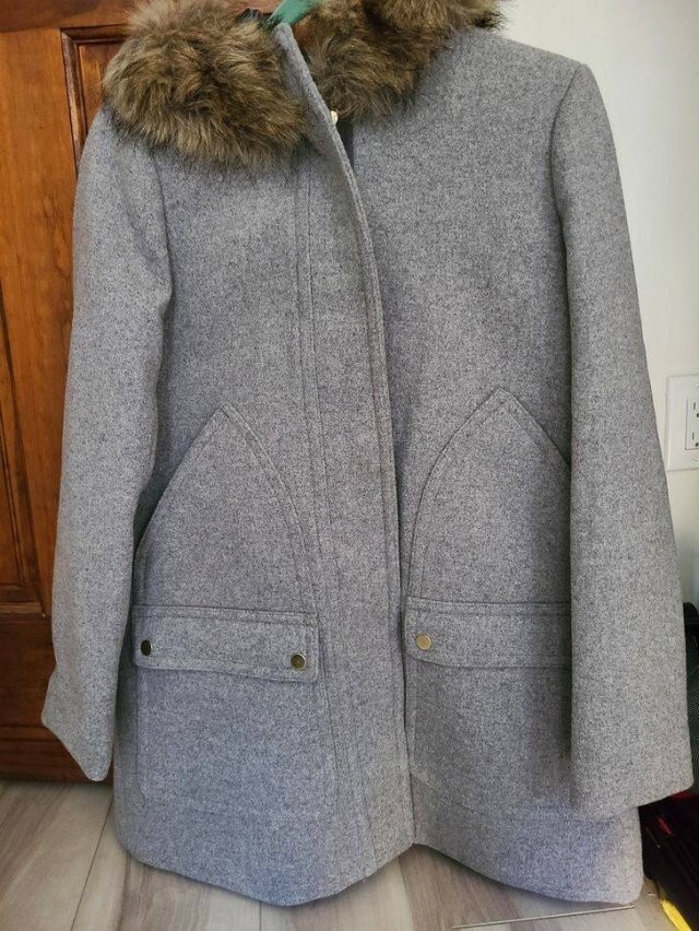 25. "Отличное пальто J. Crew всего за 7 долларов (~500 руб.), как новое"