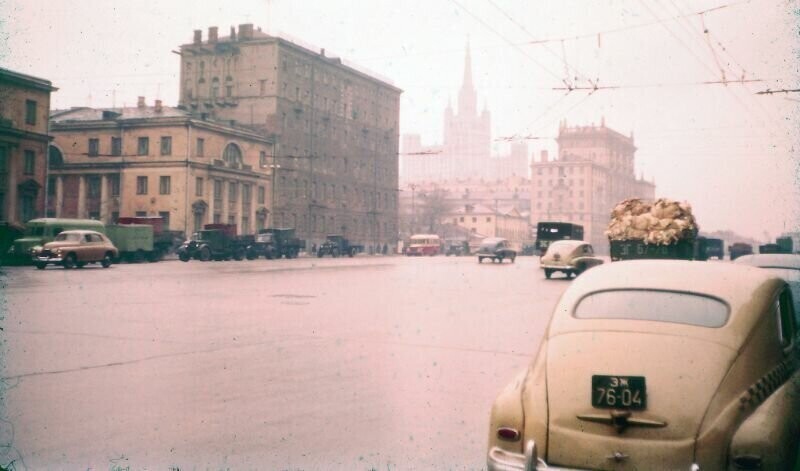 Цветные фотографии Москвы 1955 года