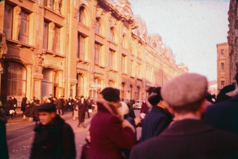 Цветные фотографии Москвы 1955 года